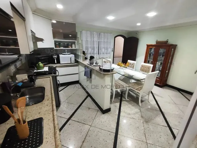 Imagem: Excelente Casa - 650M² - 3 Quartos, 2 Suítes