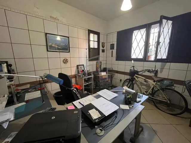 Imagem 14: Marivilhosa Casa no Centro de Vitória, com 460M2, 4 Quartos, Vaga de Garagem, Porão