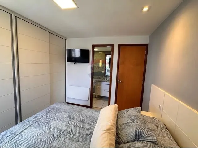 Imagem 14: Apartamento 2 Quartos, com Suíte, 1 Vaga Coberta, 3 Banheiros e Móveis nos Cômodos