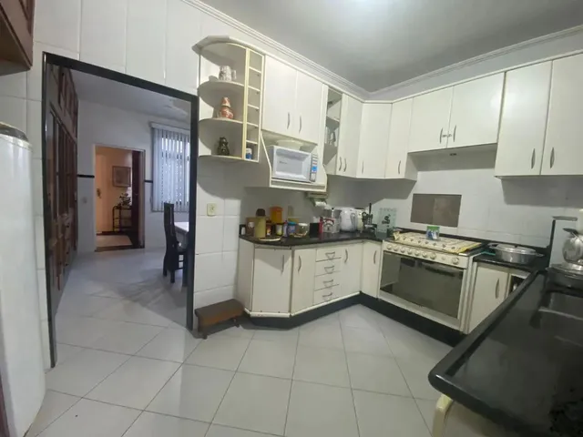 Imagem 13: Imóvel para Venda com 390 Metros Quadrados com 3 Quartos em Praia do Canto - Vitória