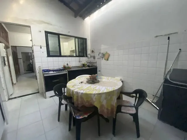 Imagem 16: Imóvel para Venda com 390 Metros Quadrados com 3 Quartos em Praia do Canto - Vitória