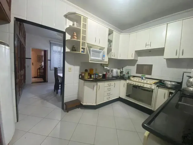 Imagem 11: Imóvel para Venda com 390 Metros Quadrados com 3 Quartos em Praia do Canto - Vitória
