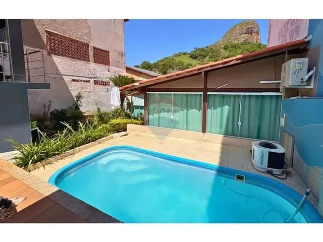 Imagem: Casa À Venda em Vitória com 3 Quartos