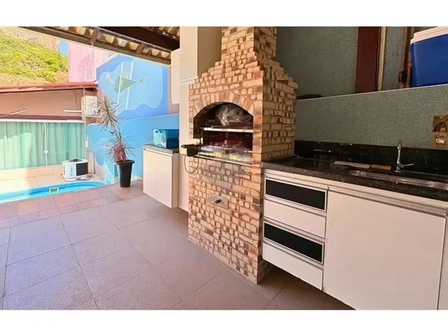 Imagem 6: Casa À Venda em Vitória com 3 Quartos, Piscina Aquecida e Área Gourmet Com
