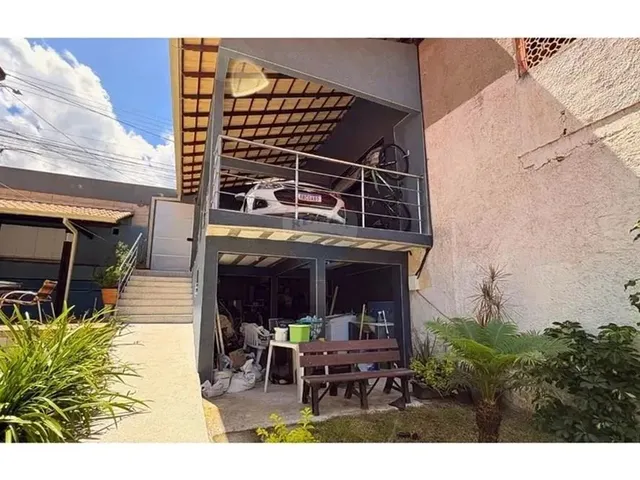 Imagem 9: Casa À Venda em Vitória com 3 Quartos, Piscina Aquecida e Área Gourmet Com