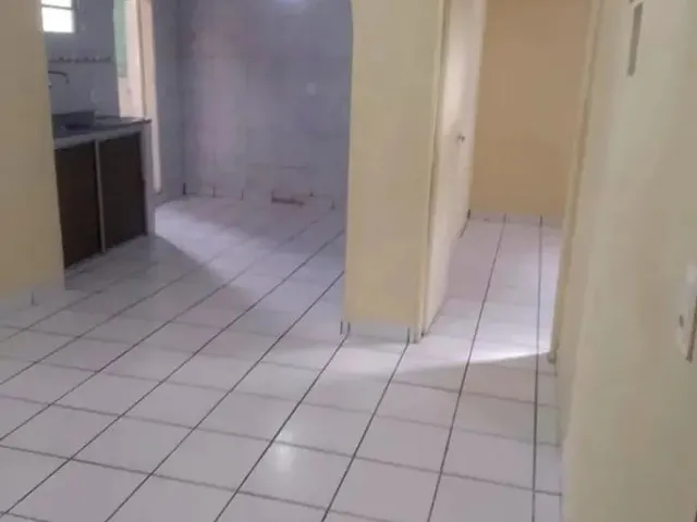 Imagem: A casa possui 3 Dormitórios, 1 Suíte, 2 Banheiros, 1 Vaga