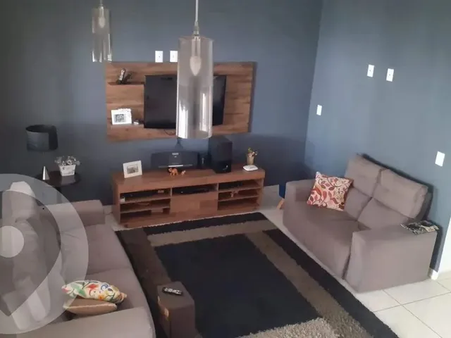 Imagem: Casa À Venda, 3 Quartos, 1 Suíte, 3 Vagas