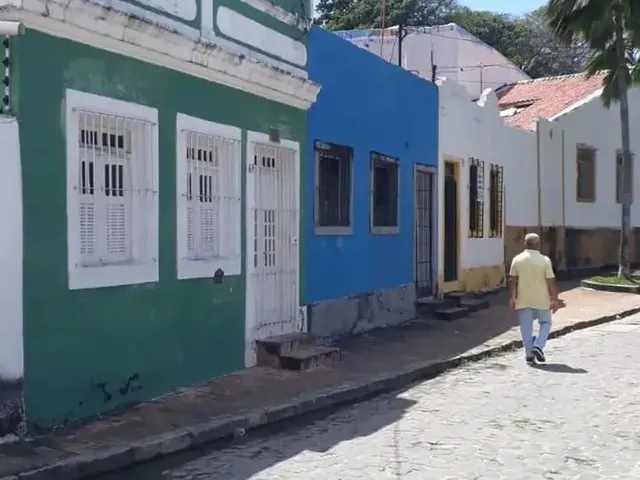 Imagem: Casa para Vender e Alugar em Rua Pública