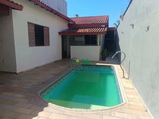 Imagem: Casa com 3 Dormitórios para Alugar, 120