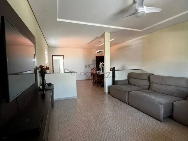 Imagem: Oportunidade - Casa Comercial - Vila Tesouro