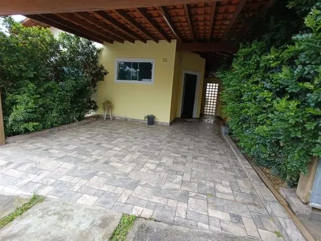 Imagem: Alugo Casa Dentro de Condomínio