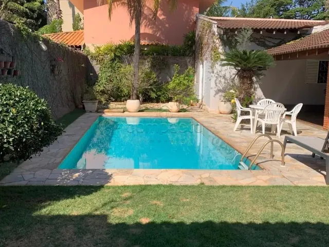Imagem: Casa com 4 Quartos e Piscina - Jardim Tarraf