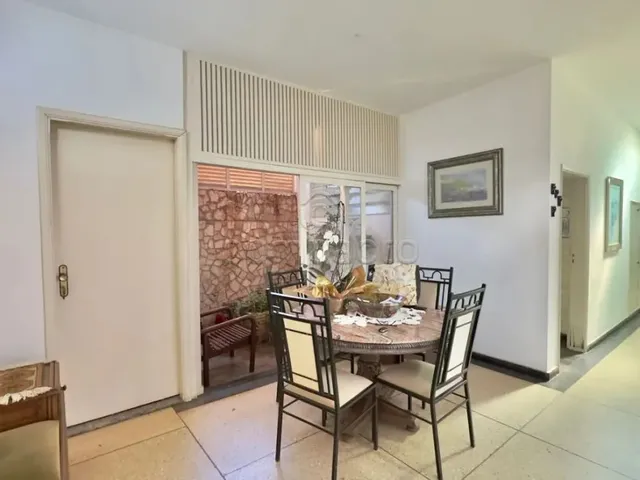 Imagem: Ótima e Ampla Casa com 03 Quartos para