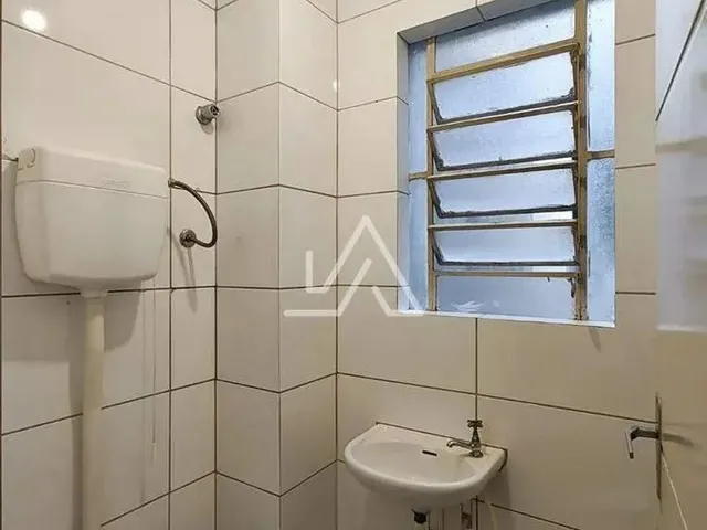 Imagem 12: Apartamento Semimobiliado no Centro para Locação com 02 Dormitórios, Sendo 01 Suíte