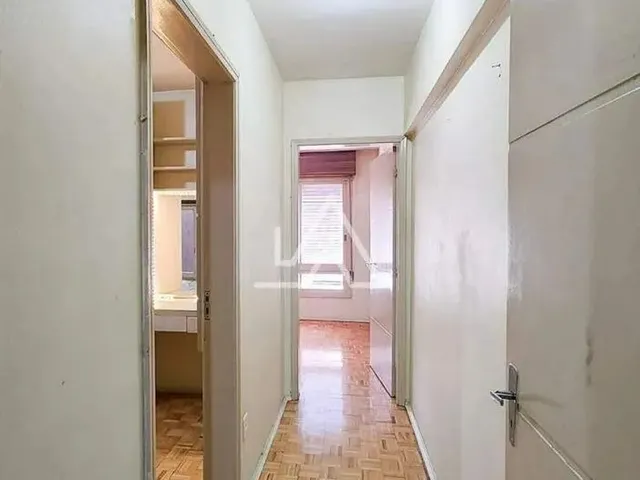 Imagem 2: Apartamento Semimobiliado no Centro para Locação com 02 Dormitórios, Sendo 01 Suíte
