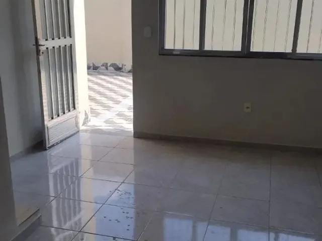 Imagem 1: Ótima Casa Duplex de Vila em Marechal Hermes (Rj) - 2 Quartos