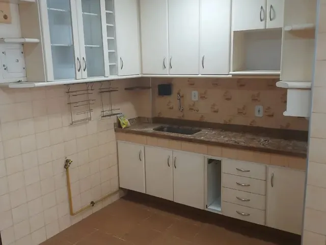 Imagem 2: Apartamento À Venda Possui 71M2, com 2 Quartos em Penha Circular - Rio de Janeiro - Rj
