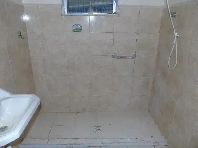 Imagem 10: Imóvel para Aluguel Possui 69 Metros Quadrados com 2 Quartos em Vila Isabel - Rio De