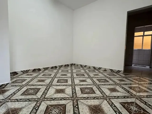 Imagem: Vila da Penha Apto com 2 Qtos R$ 1.200,00
