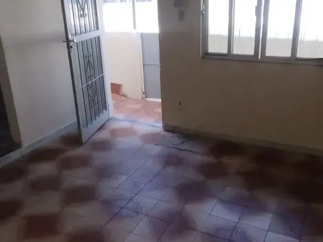Imagem: Casa 02 Quartos, Varanda Etc. Em Vista Alegre