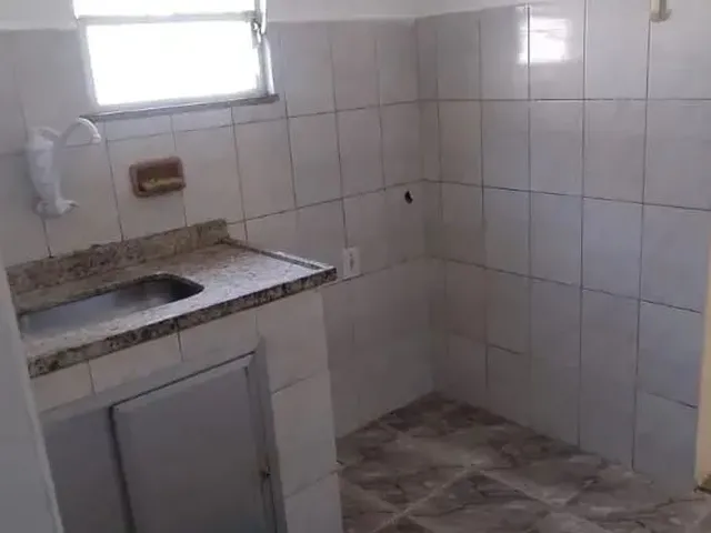 Imagem 11: Casa 02 Quartos, Varanda Etc... em Vista Alegre (Próximo Ao Mcdonald&Amp;Apos;S da