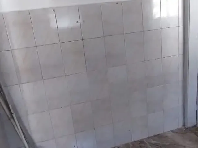 Imagem 7: Casa 02 Quartos, Varanda Etc... em Vista Alegre (Próximo Ao Mcdonald&Amp;Apos;S da