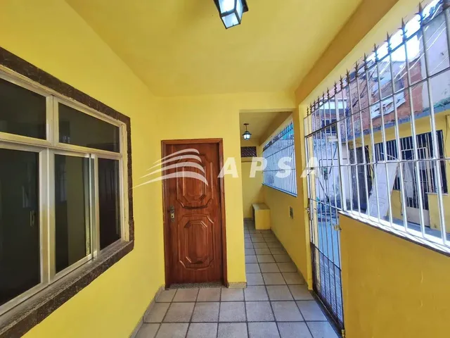 Imagem 4: Excelente Casa Localizado em Marechal Hermes, 76M², Sala Confortável, Possui Dois