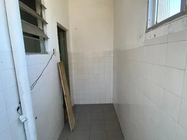 Imagem 2: Apartamento para Aluguel com 70 M2 com 2 Quartos em Ramos - Rio de Janeiro - Rj