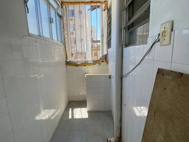 Imagem 4: Apartamento para Aluguel com 70 M2 com 2 Quartos em Ramos - Rio de Janeiro - Rj