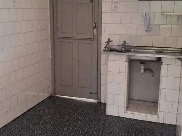 Imagem 16: Apartamento para Aluguel com 70 M2 com 2 Quartos em Ramos - Rio de Janeiro - Rj