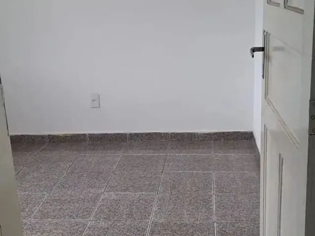 Imagem 3: Apartamento para Aluguel com 70 M2 com 2 Quartos em Ramos - Rio de Janeiro - Rj