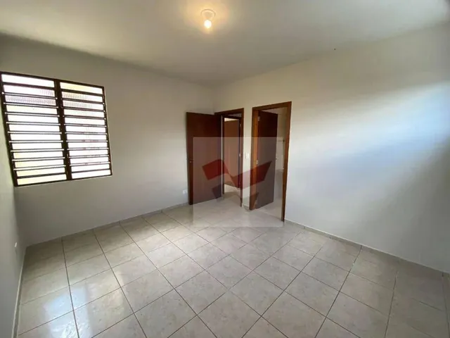 Imagem 3: Casa com 3 Dormitórios para Alugar, 96 M² - Guaíra - Curitiba/Pr