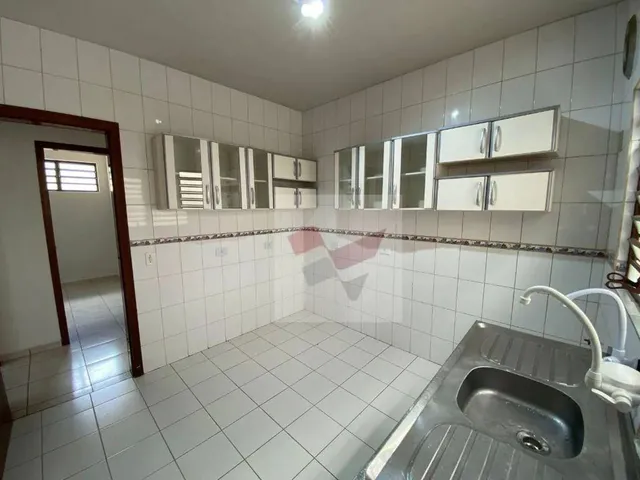 Imagem 11: Casa com 3 Dormitórios para Alugar, 96 M² - Guaíra - Curitiba/Pr