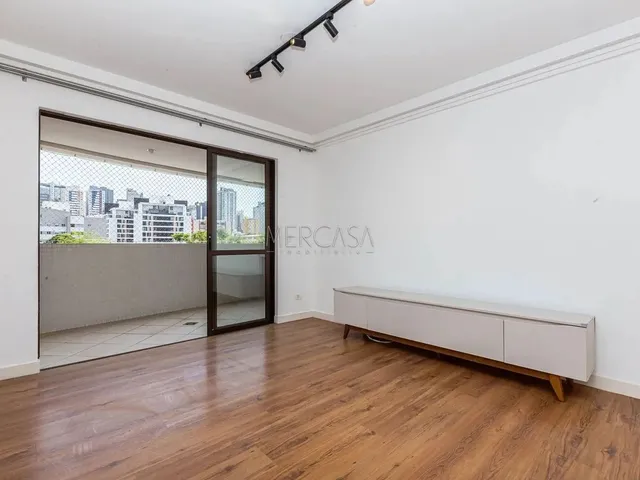 Imagem 9: 3 Dormitorios Sendo 1 Suite com Hidromassagem, Banheiro Social com Armários Planejados