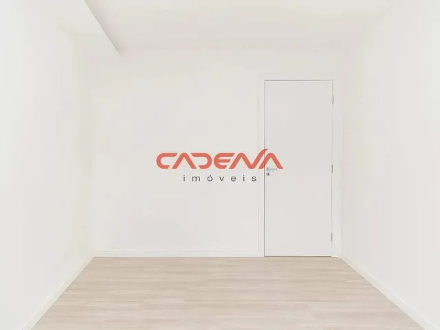 Imagem 5: Sobrado Triplex com 3 Quartos e 2 Vagas para Aluguel no Campo Comprido