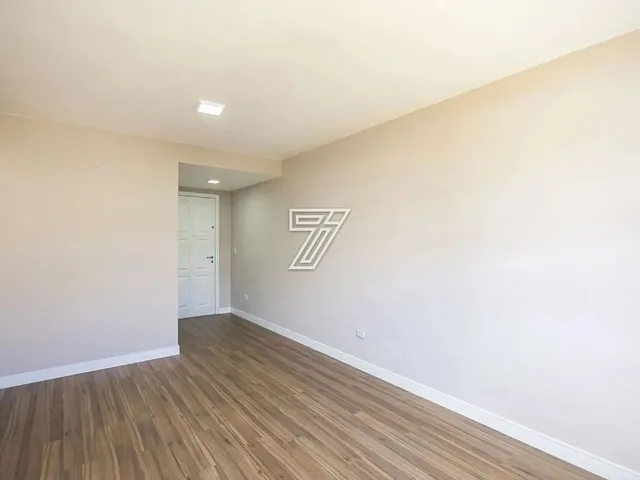Imagem 14: Sobrado de 3 Dormitórios com 120M² com Jardim no Bairro Parolin