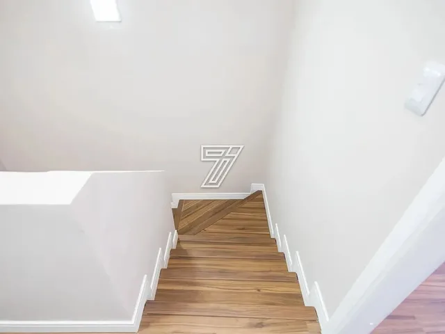Imagem 13: Sobrado de 3 Dormitórios com 120M² com Jardim no Bairro Parolin