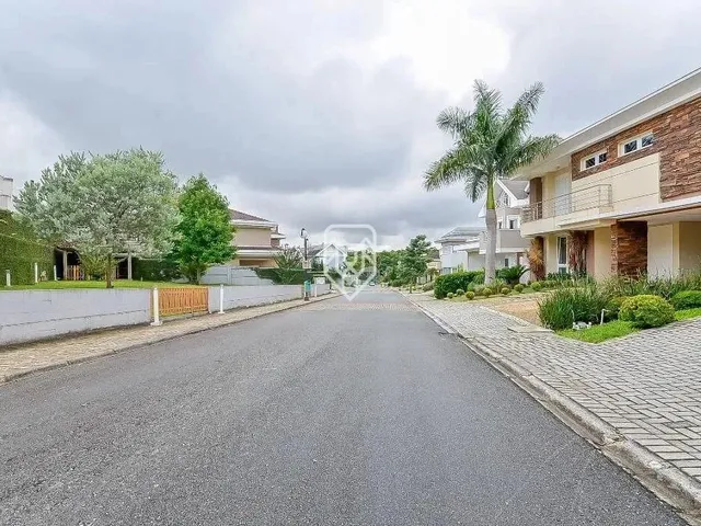 Imagem 7: Casa 03 Suítes, Espaço Gourmet com Jacuzzi, 06 Vagas de Garagem, Campo Comprido