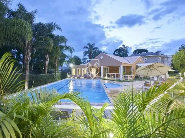 Imagem 3: Casa 03 Suítes, Espaço Gourmet com Jacuzzi, 06 Vagas de Garagem, Campo Comprido