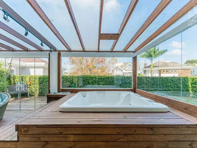 Imagem 10: Casa 03 Suítes, Espaço Gourmet com Jacuzzi, 06 Vagas de Garagem, Campo Comprido