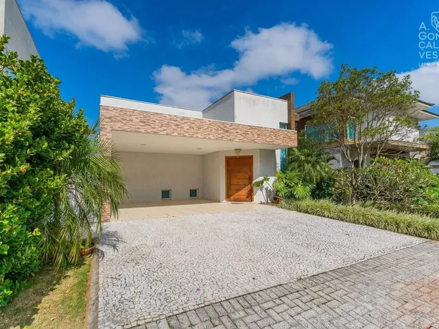 Imagem 14: Casa 03 Suítes, Espaço Gourmet com Jacuzzi, 06 Vagas de Garagem, Campo Comprido