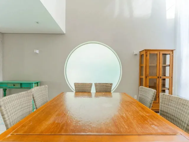 Imagem 16: Casa 03 Suítes, Espaço Gourmet com Jacuzzi, 06 Vagas de Garagem, Campo Comprido