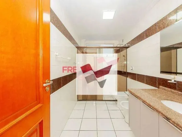 Imagem 8: Apartamento com 4 Dormitórios para Alugar, 244 M² - Água Verde - Curitiba/Pr