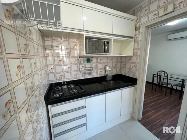 Imagem 11: Kitnet/Conjugado para Alugar no Bairro Cidade Baixa com 35M² - Sem Dormitórios/Quartos