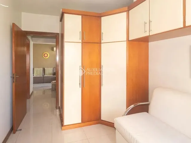 Imagem 2: Imóvel para Aluguel com 65 Metros Quadrados com 2 Quartos em Cidade Baixa - Porto Alegre