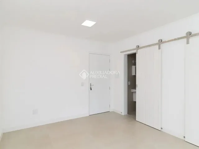 Imagem 14: Imóvel para Aluguel Possui 36 Metros Quadrados com 1 Quarto em Cidade Baixa - Porto