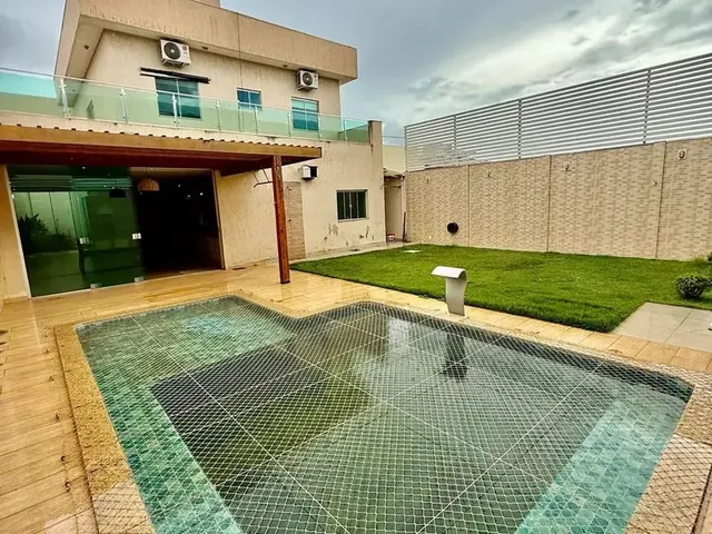 Imagem: A casa possui 5 Dormitórios, 3 Suítes, 5 Banheiros, 5