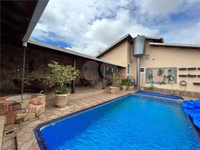 Imagem: Casa com 4 Quartos À Venda Ou para Locação