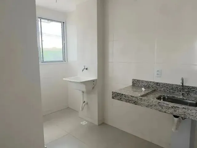 Imagem: O apartamento possui 2 Dormitórios, 1 Banheiro, 1 Vaga na