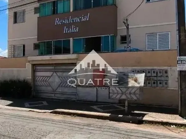 Imagem: O apartamento possui 2 Dormitórios, 1 Suíte, 1 Banheiro,